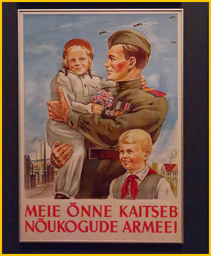 The Red Army Is Safeguarding <BR> Our Happiness